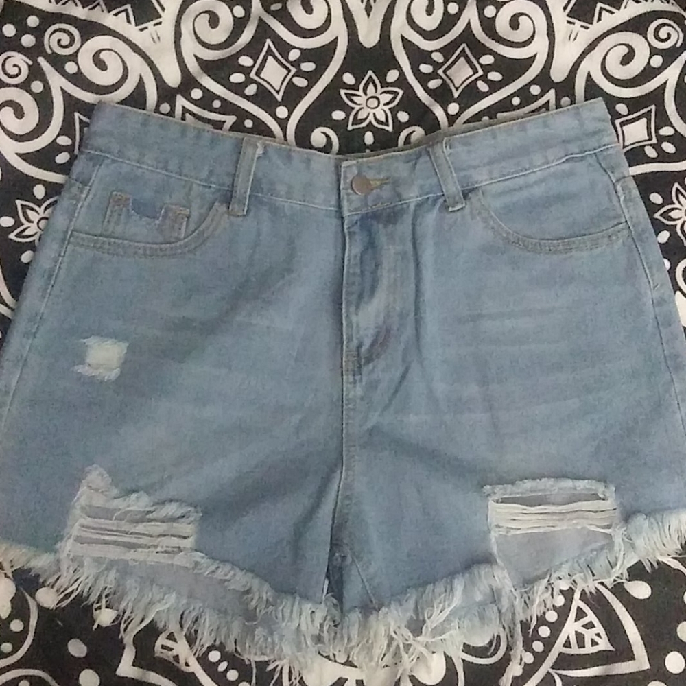 Women's distressed jean shorts size XXL